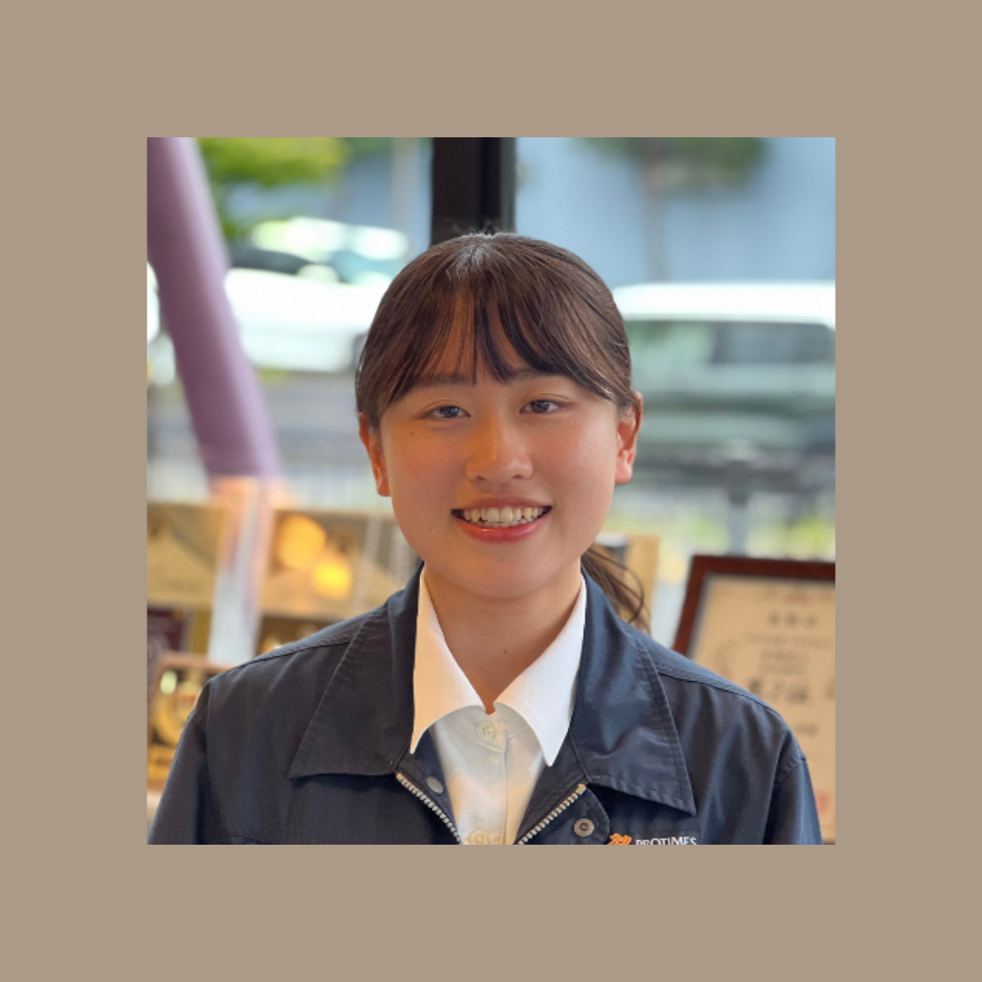 小針 彩奈